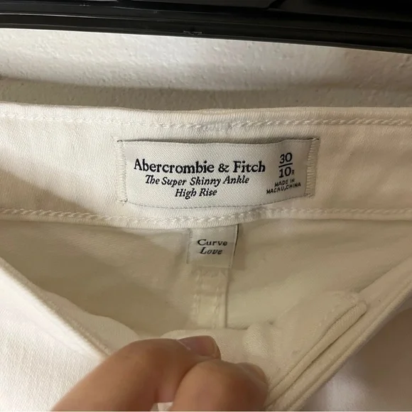 Abercrombie Fitch High Rise Super Skinny White Jeans Distressed - Picture 4 of 16